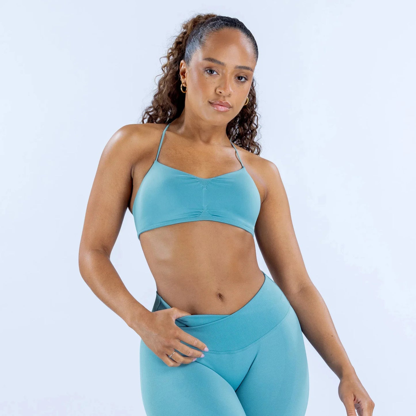 New seamless cross waist bra for women, long sleeved shawl yoga shorts, hip lifting pants, fitness yoga suit set